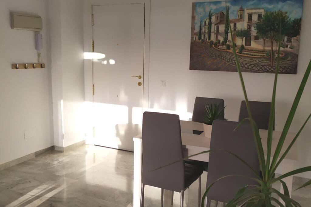 Playa Escollera Leilighet Estepona Eksteriør bilde